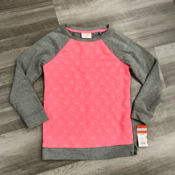 Cat & Jack Other - Valentine’s Little Girls Heart Crewneck Sweater Cat & Jack Other - Valentine’s Little Girls Heart Crewneck Sweater